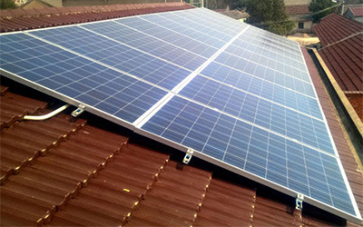 Introduzione del sistema di montaggio sul tetto del pannello solare
